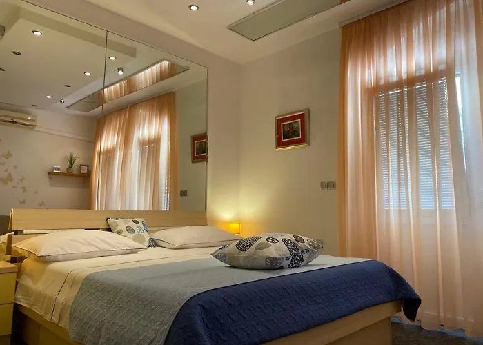Studio Apartment And Rooms Adria
