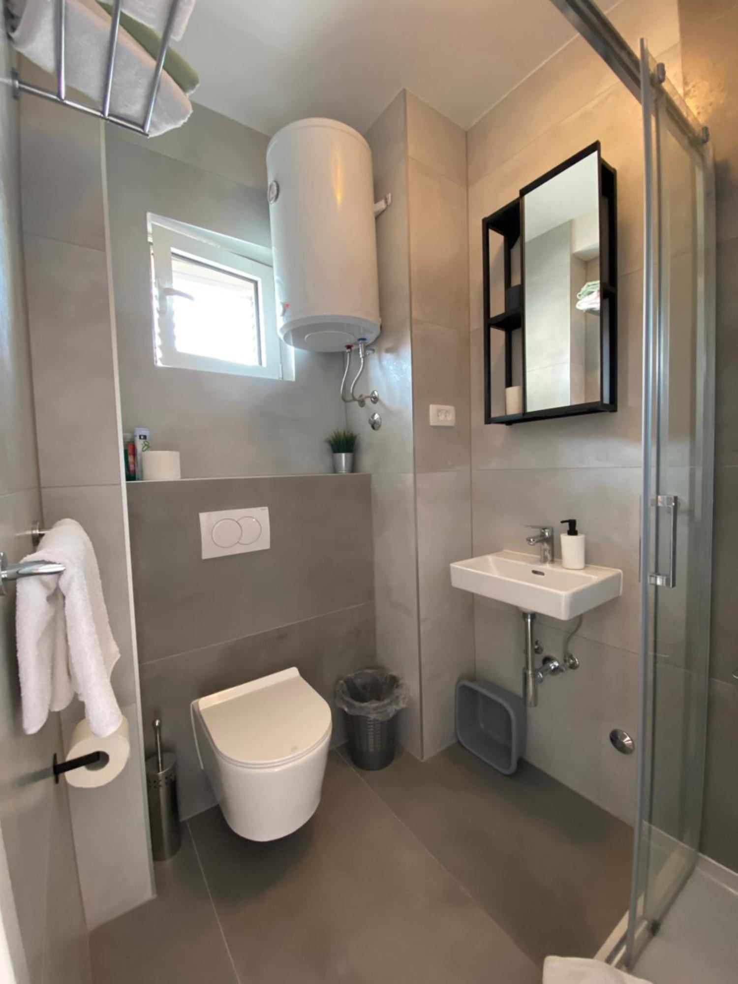 Apartamento And Adria Vodice