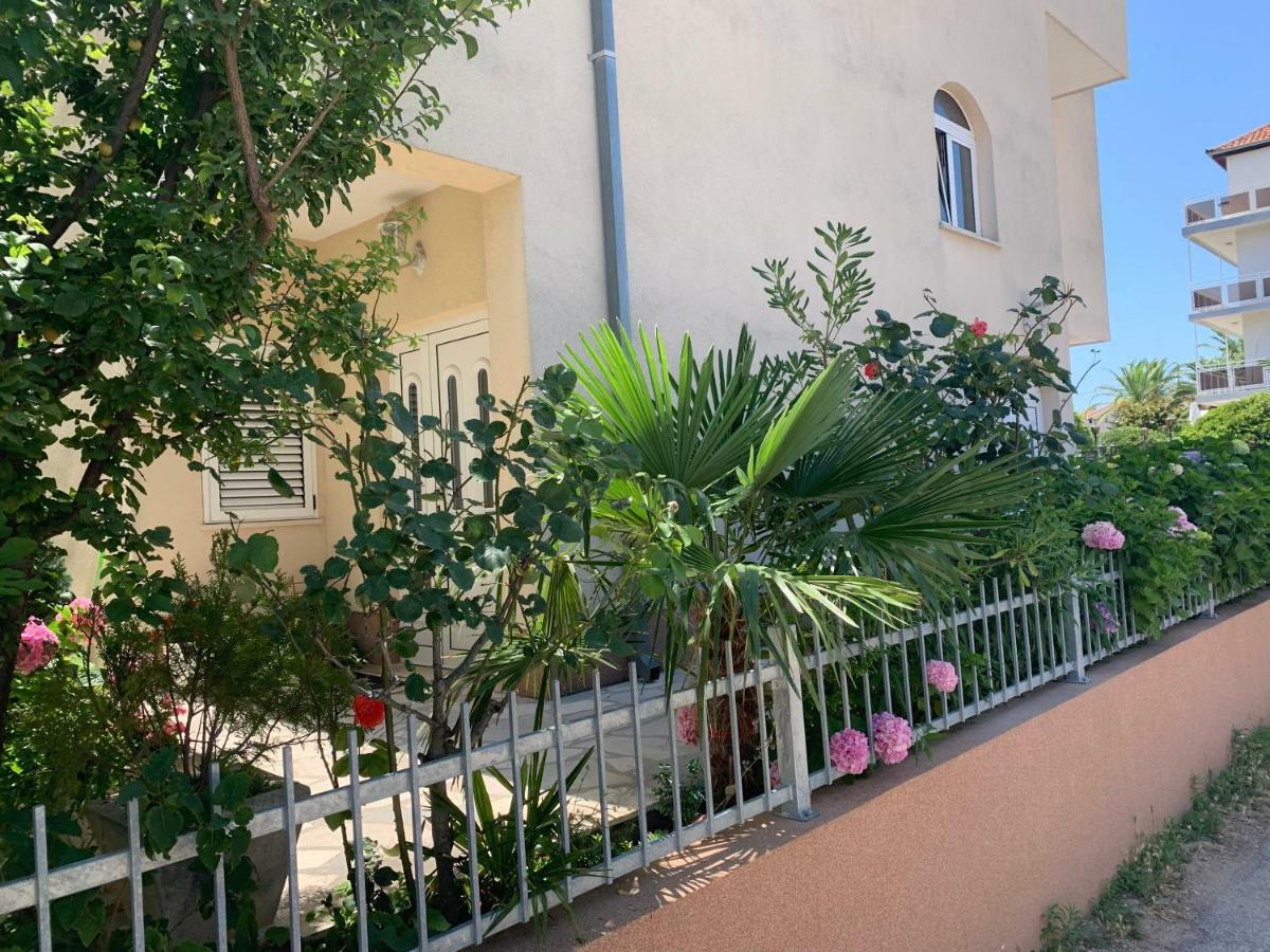 Apartment And Adria Vodice